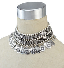 Rose Necklace Exaggerates Multi layered Style and Versatile Clavicle Chain